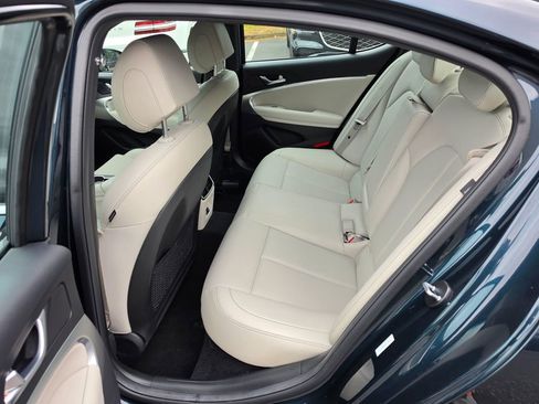 Used 2025 Genesis G70 2.5T AWD/4WD image 15