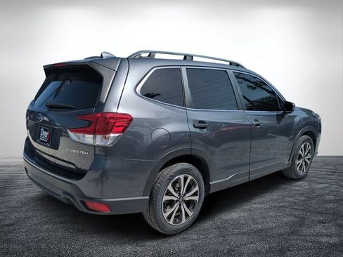Used 2022 Subaru Forester Limited AWD/4WD image 4