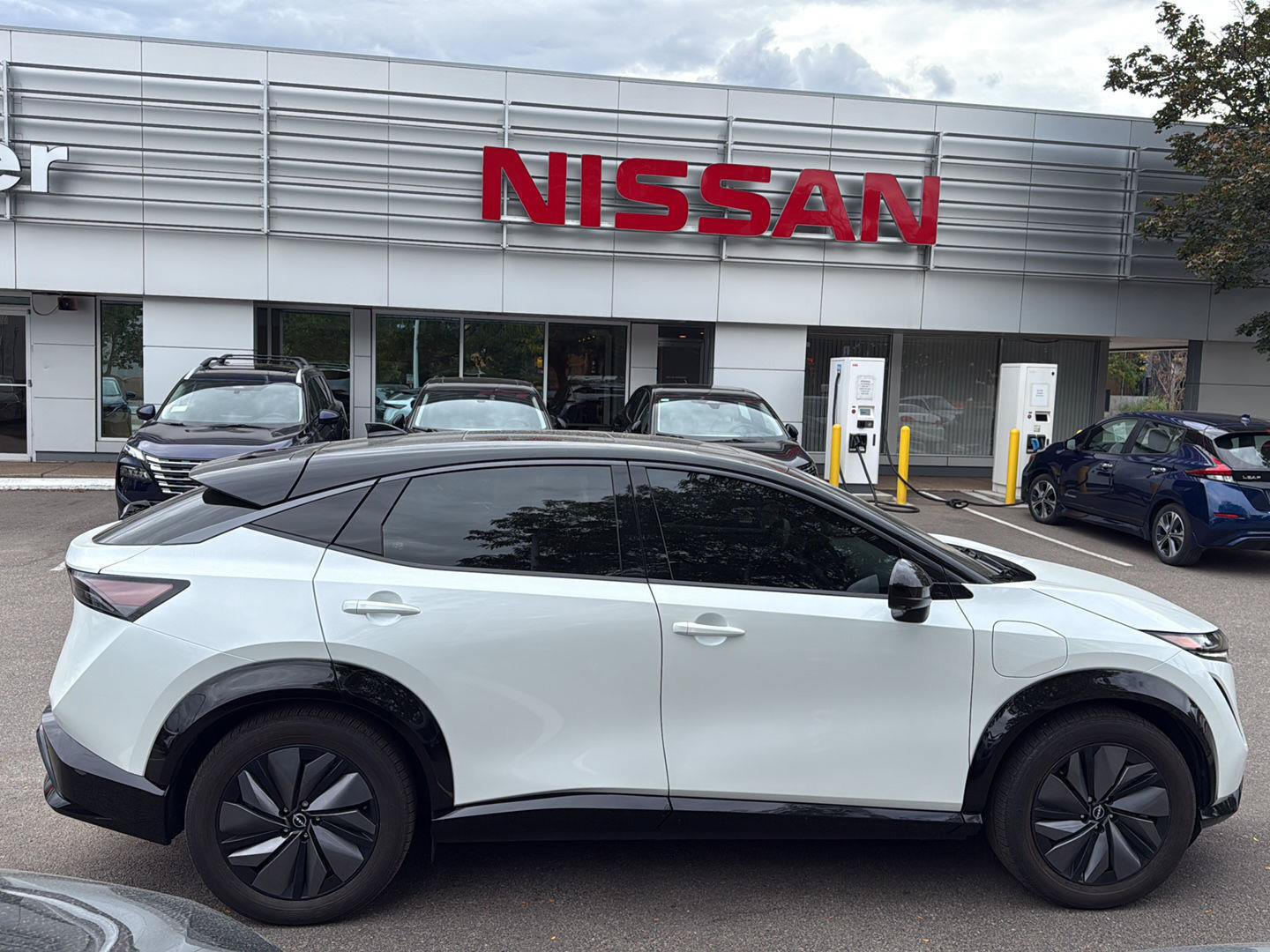 Certified 2024 Nissan Ariya AWD image 8