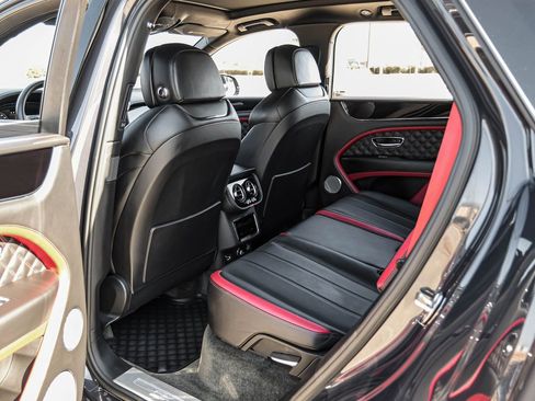 Used 2021 Bentley Bentayga Speed image 54