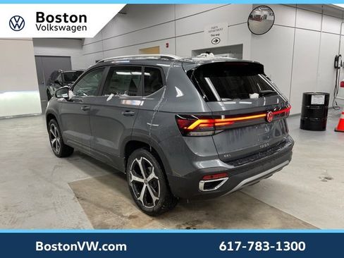 New 2026 Volkswagen Taos SEL image 2