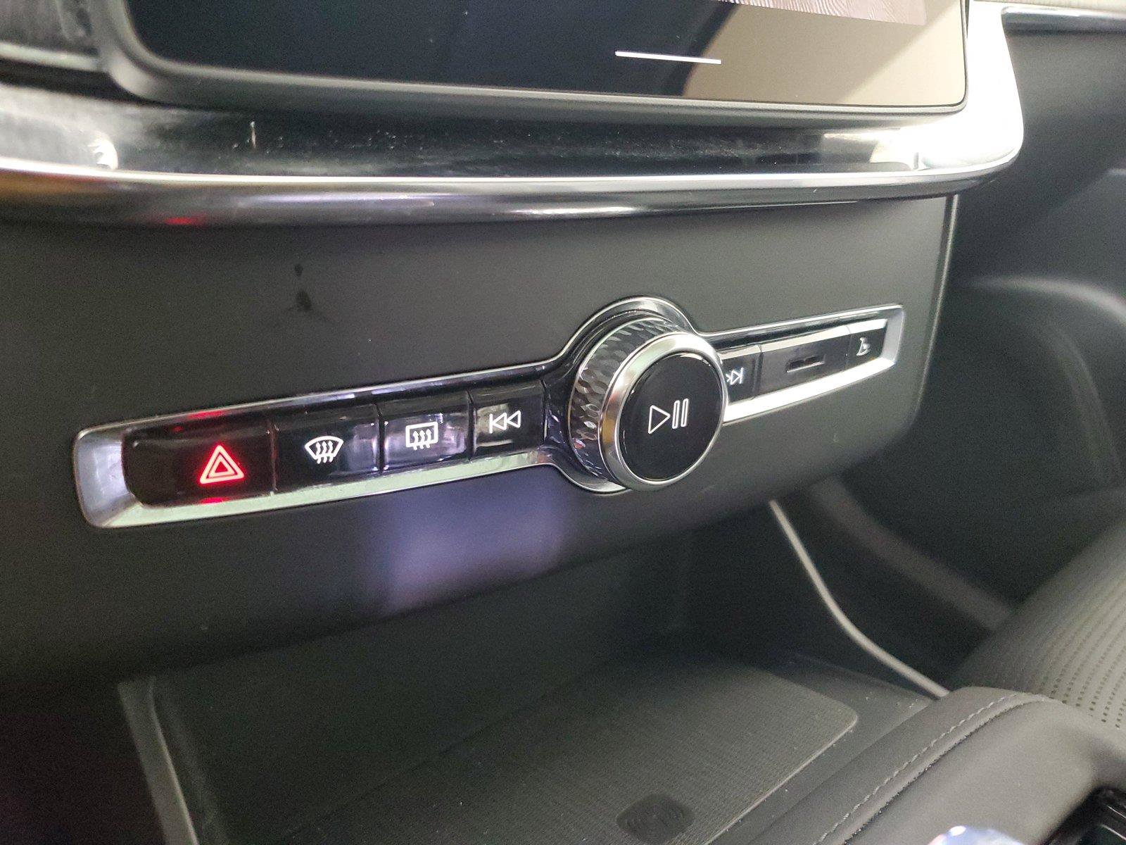 Certified 2026 Volvo XC90 B6 Ultra AWD/4WD image 31