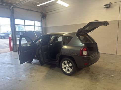 Used 2016 Jeep Compass Sport w/ Power Value Group image 10