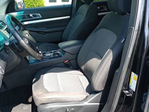 Used 2016 Ford Explorer XLT FWD image 15