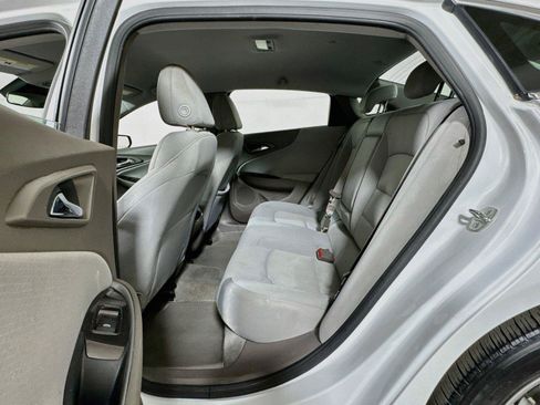 Used 2025 Chevrolet Malibu LT FWD image 22