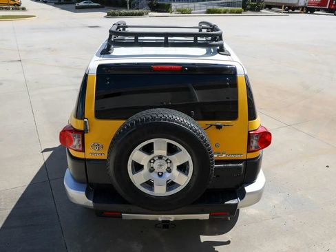 Used 2007 Toyota FJ Cruiser 4WD image 7