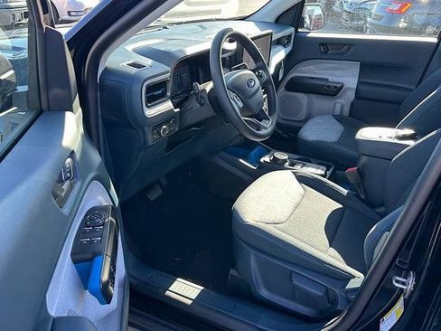 New 2025 Ford Maverick XLT image 8