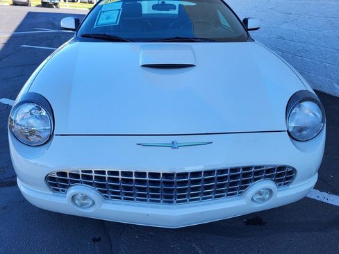 Used 2002 Ford Thunderbird image 6