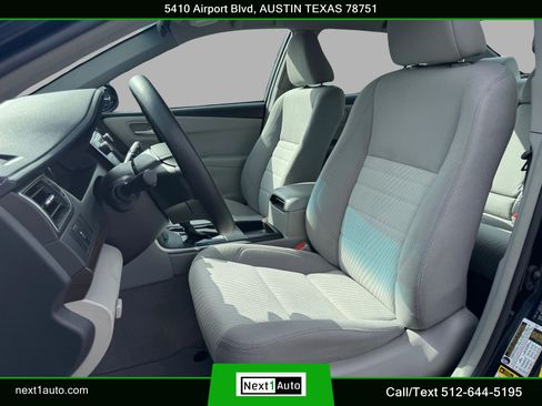 Used 2017 Toyota Camry LE FWD image 18