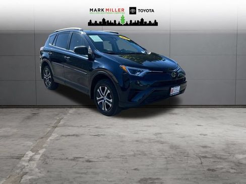 Used 2017 Toyota RAV4 LE w/ All Weather Liner Package AWD/4WD image 7