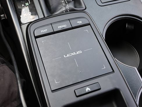 Used 2024 Lexus IS 500 RWD image 44