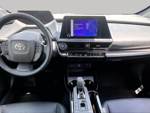 Used 2023 Toyota Prius XLE FWD image 15