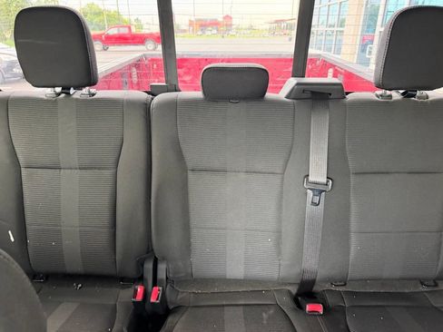 Used 2015 Ford F150 XLT w/ Equipment Group 302A Luxury AWD/4WD image 17