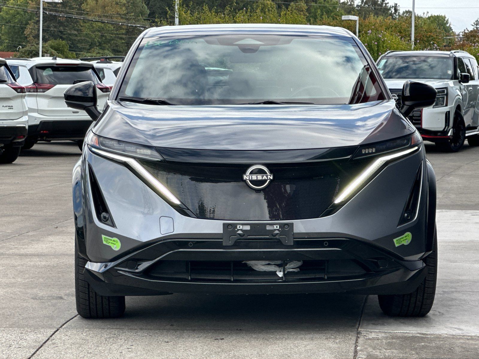 Used 2023 Nissan Ariya AWD image 8