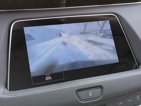 Certified 2023 Cadillac XT4 Luxury w/ Cold Weather Package image 21