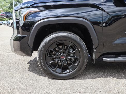 Used 2023 Toyota Tundra Limited w/ TRD Off-Road Package AWD/4WD image 28