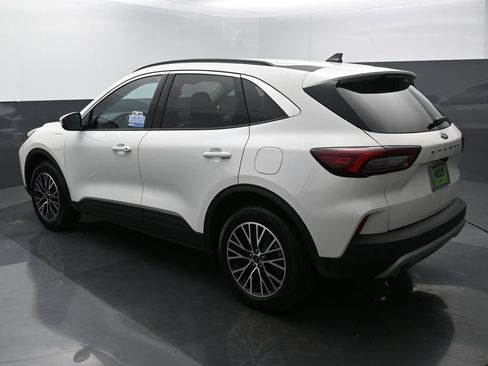 New 2024 Ford Escape SE FWD image 27