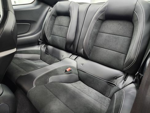 Used 2022 Ford Mustang Shelby GT500 w/ Technology Package image 9