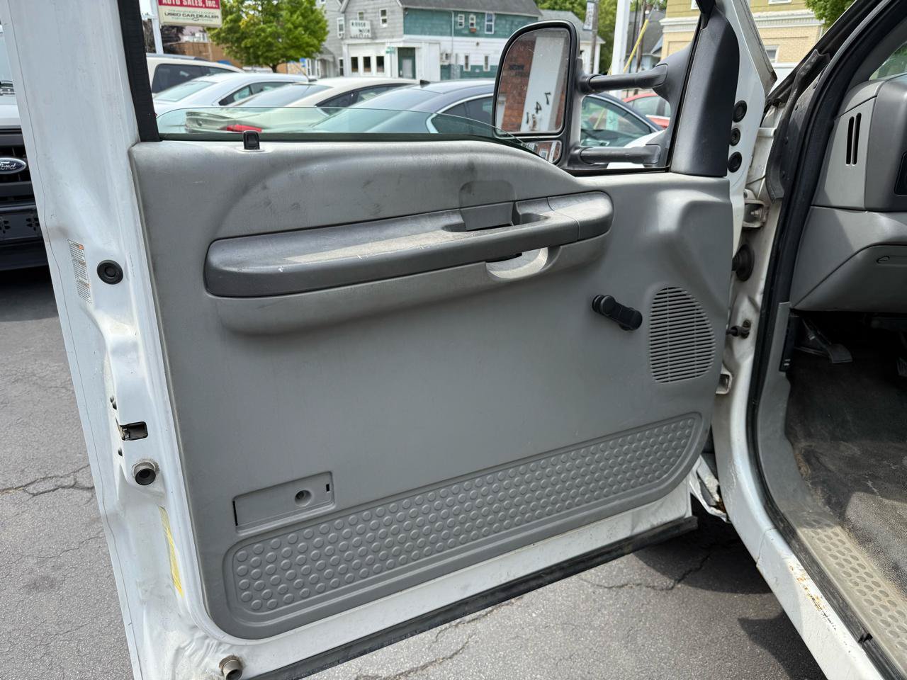 Used 2003 Ford F550 2WD Regular Cab Super Duty image 20