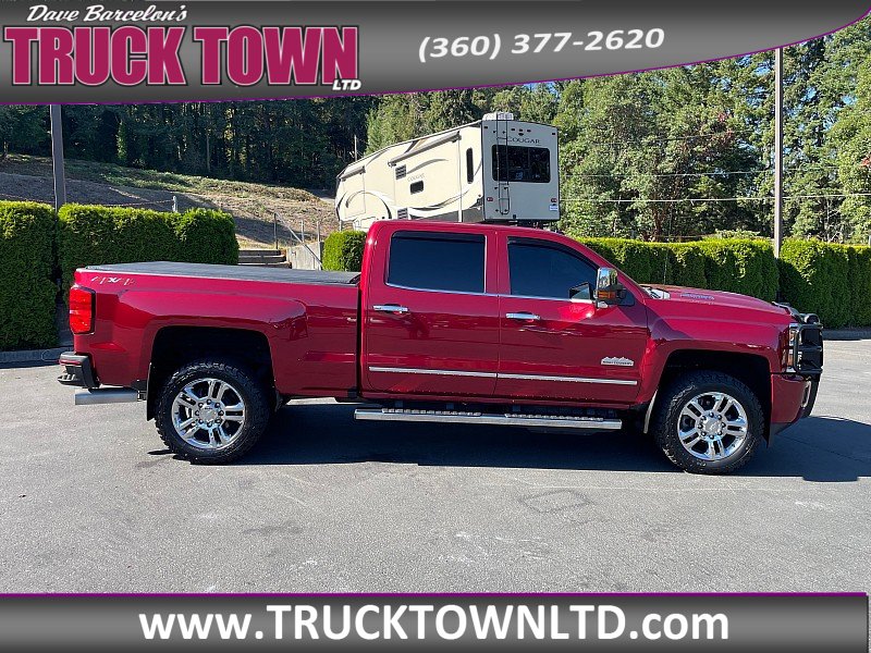 Used 2018 Chevrolet Silverado 2500 High Country w/ Duramax Plus Package AWD/4WD image 6
