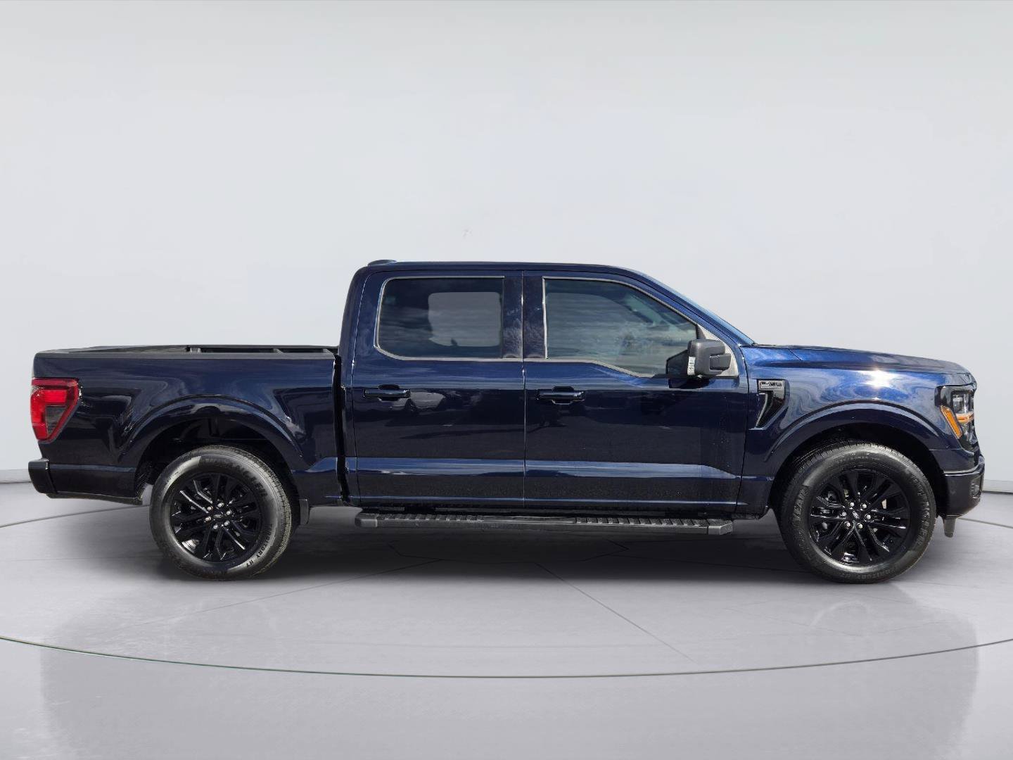 Used 2025 Ford F150 XLT w/ Equipment Group 302A MID RWD image 4