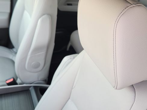 Certified 2023 Honda Odyssey Touring image 15