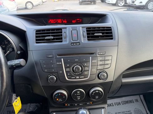 Used 2012 MAZDA MAZDA5 Touring image 17