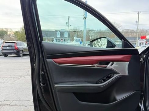 Used 2025 MAZDA MAZDA3 Hatchback w/Premium Plus Pkg image 50