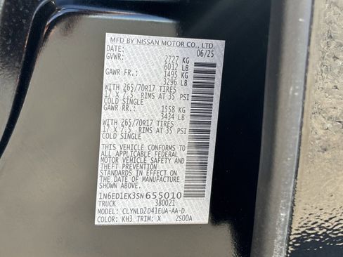 Used 2025 Nissan Frontier PRO-4X AWD/4WD image 32