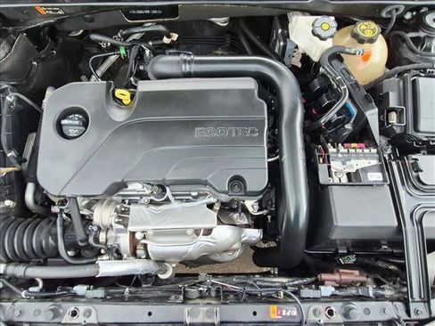 Used 2024 Chevrolet Malibu LT FWD image 23