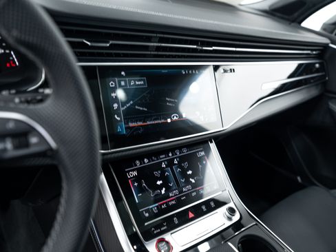 New 2026 Audi SQ7 Prestige AWD/4WD image 12