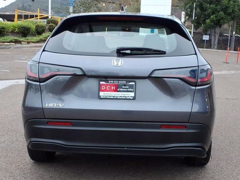 Used 2023 Honda HR-V LX image 5