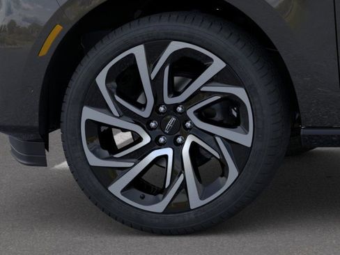 New 2026 Lincoln Navigator L Black Label AWD/4WD image 19