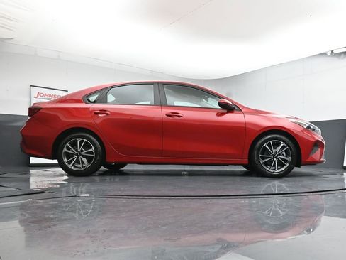 Used 2023 Kia Forte LXS image 40