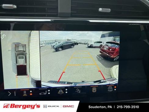 Used 2025 GMC Sierra 1500 Denali w/ Denali Reserve Package AWD/4WD image 18