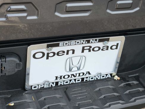 Used 2022 Toyota Tacoma Limited AWD/4WD image 31