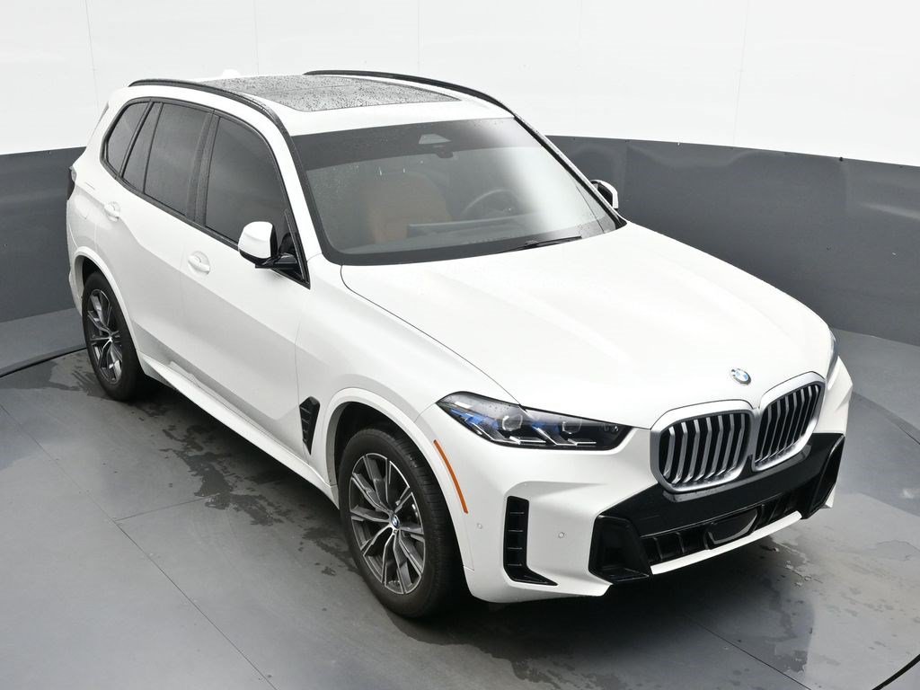 Used 2025 BMW X5 xDrive40i w/ M Sport Package AWD/4WD image 48