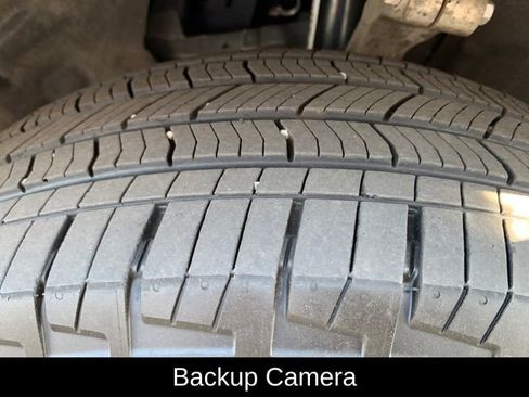 Used 2024 Jeep Grand Cherokee Altitude AWD/4WD image 11