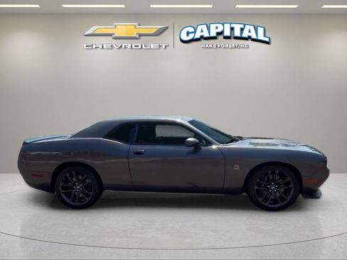 Used 2021 Dodge Challenger R/T Scat Pack RWD image 8