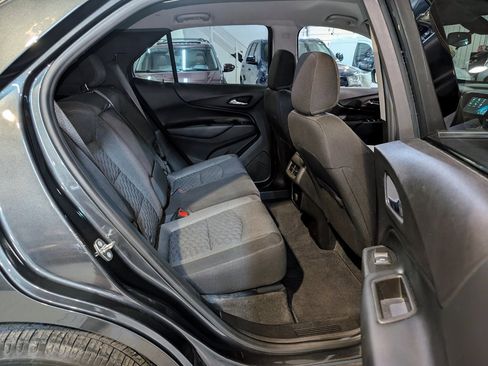 Used 2018 Chevrolet Equinox LT image 25