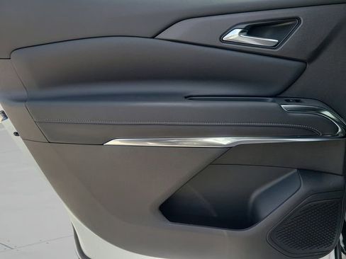 New 2026 Chevrolet Traverse LT image 16