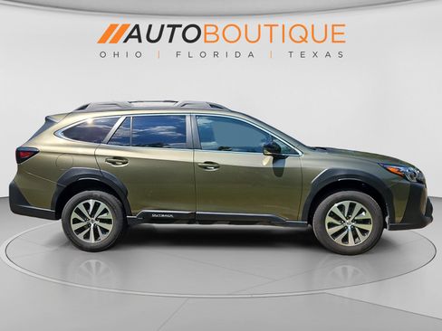 Used 2024 Subaru Outback Premium AWD/4WD image 6