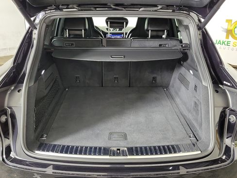 Used 2022 Porsche Cayenne Turbo S image 25