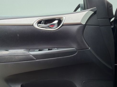 Used 2015 Nissan Sentra SV FWD image 24