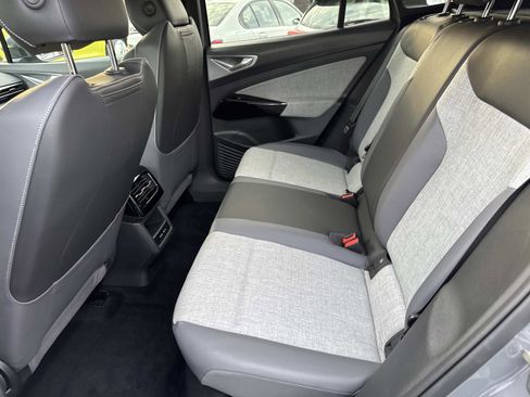 Certified 2023 Volkswagen ID.4 Pro image 11
