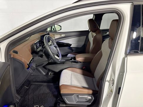 Certified 2024 Volkswagen ID.4 2WD image 12