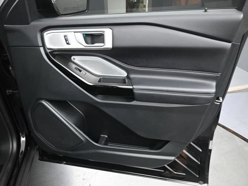 Used 2023 Ford Explorer ST w/ Equipment Group 401A AWD/4WD image 12