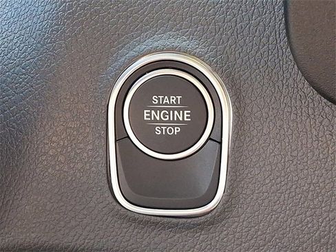 Used 2025 Mercedes-Benz Sprinter 2500 image 22