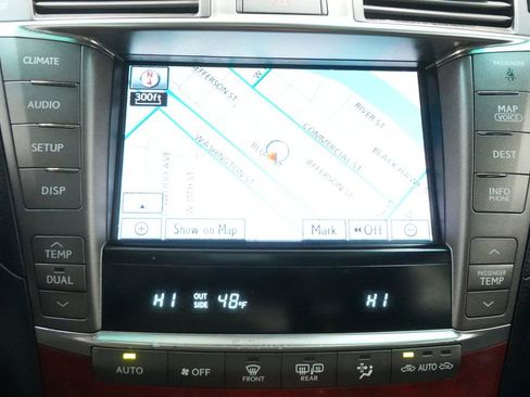 Used 2011 Lexus LS 460 AWD w/ Luxury Value Edition image 38