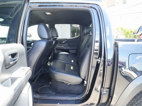 Used 2018 Toyota Tacoma TRD Pro image 18